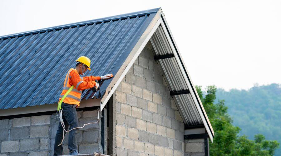 Expert Emergency Roof Repairs services in Grantville, KS